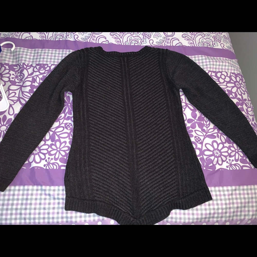 Sweater - Picture 2 of 5
